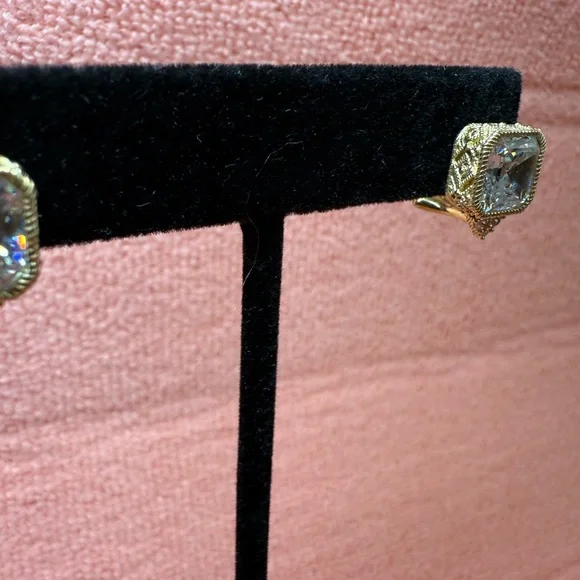 Judith Ripka Brand new 14kt Gold over Sterling Silver Square Stud Earrings - Picture 4 of 5